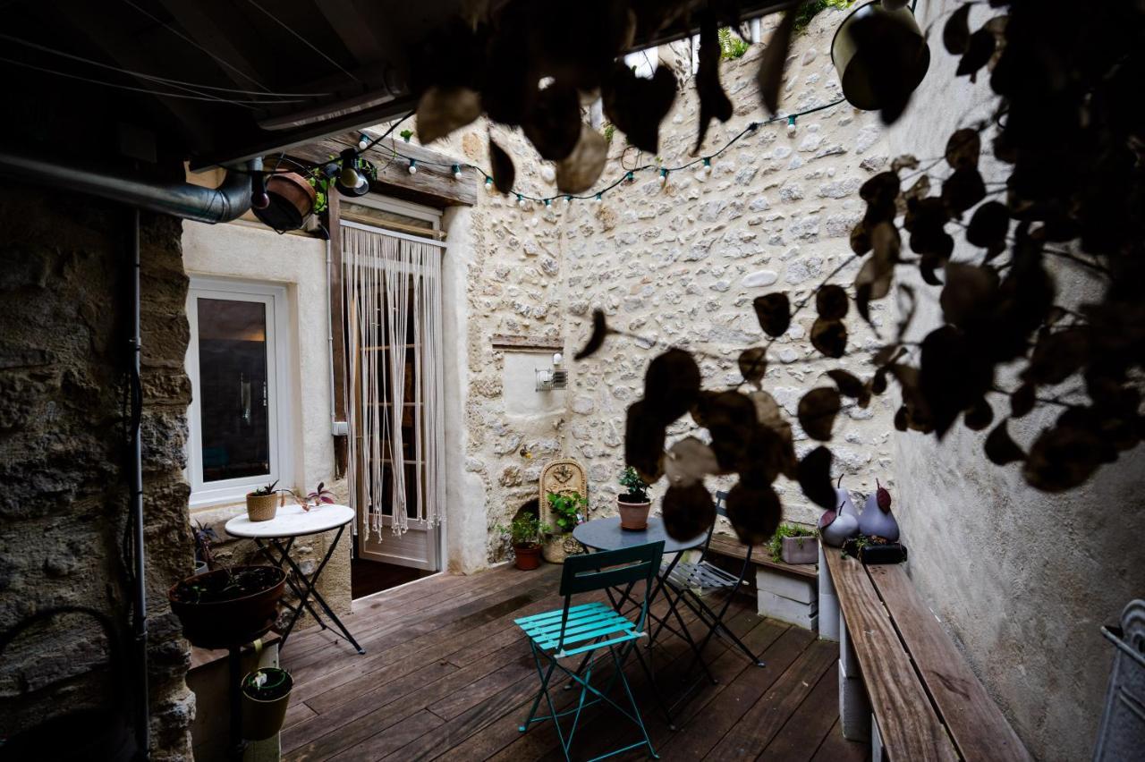 Gîte le pied du géant - Local sécurisé pour les vélos Tournon-sur-Rhone Exterior foto